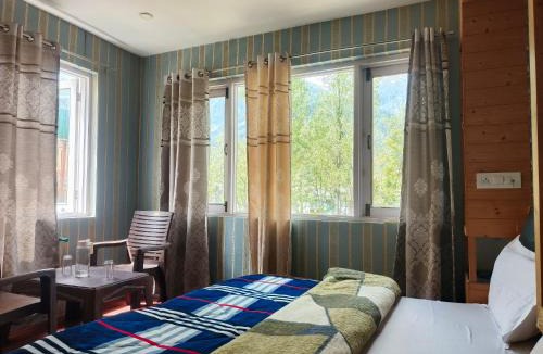 Laripora Hotel | Hotel Pahalgam Villas