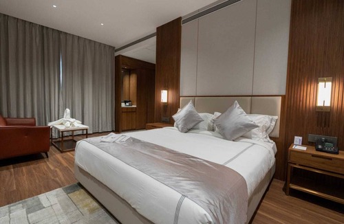 Ahmednagar Hotel | Hotel Park Central