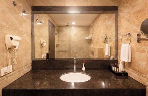 Patna Hotel | Hotel Patliputra Continental