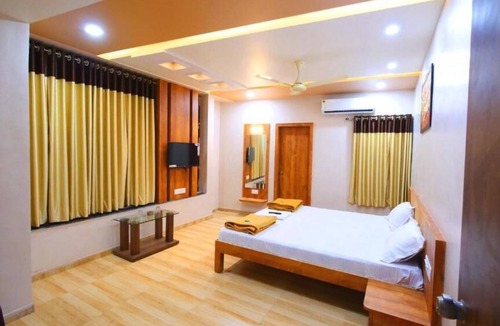 Veraval Hotel | Hotel Platinum