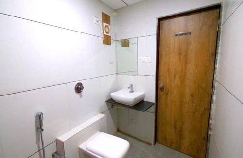 Veraval Hotel | Hotel Platinum
