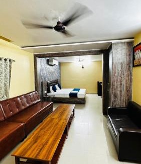Azamgarh Hotel | Hotel Raj Palace