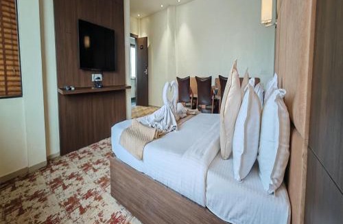 Ahmednagar Hotel | Hotel Raj Regency