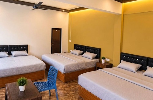 Nandaprayag Hotel | Hotel Rajendra
