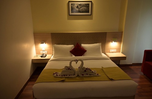 Sidhpur Hotel | Hotel River Retreat