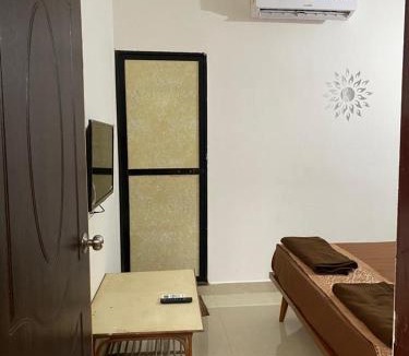 Arpora Hotel | Hotel Rohit Holiday Homes