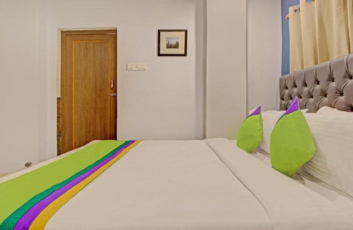 Kolkata Hotel | Hotel Royal Crowne near Kolkata Airport