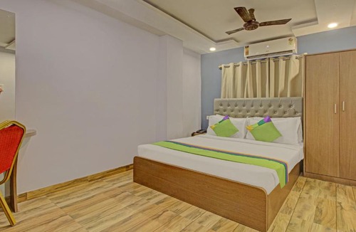 Kolkata Hotel | Hotel Royal Crowne near Kolkata Airport
