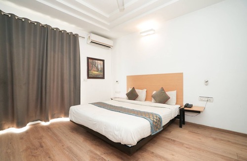Gurugram Hotel | Hotel Royal Galaxy