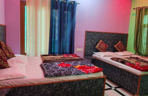Rajgarhi Hotel | Hotel Rudra
