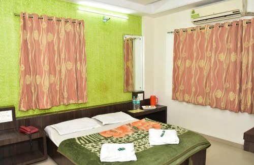 Shirdi Hotel | Hotel sai dhyan