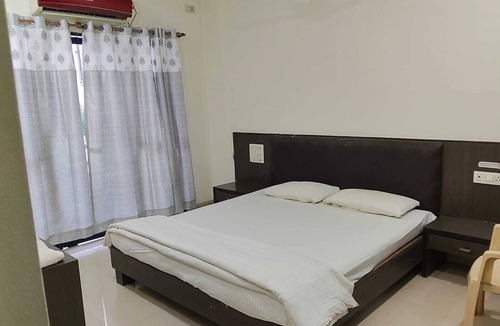 Bid Hotel | Hotel Sai Palace Executive Lodging
