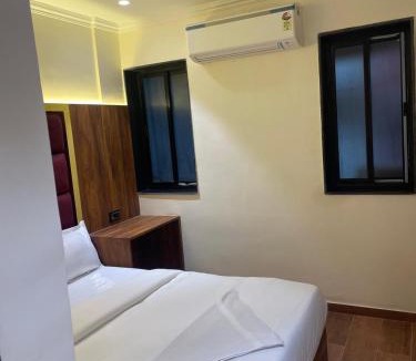 Parel Hotel | Hotel Sai Palace- Near Tata Memorial Hospital