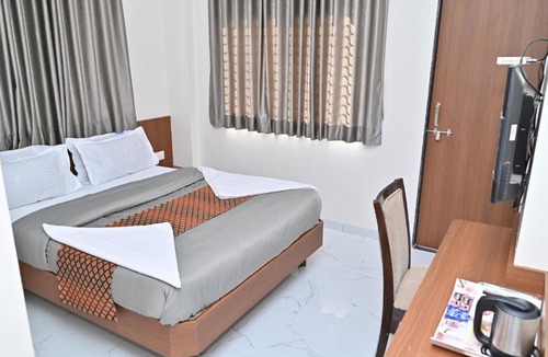 Shirdi Hotel | Hotel Sai Sneha