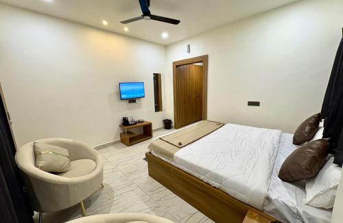 Nawada Hotel | Hotel Sambhavi