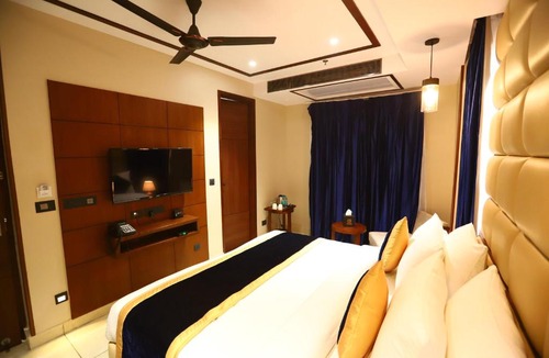 New Delhi Hotel | Hotel Sanca International in Patel Nagar Delhi