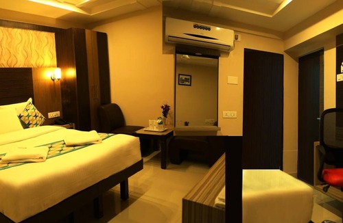 Periamet Hotel | Hotel Santhi Bhavan