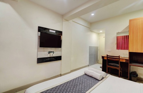Panvel Hotel | Hotel Sarovar Grand