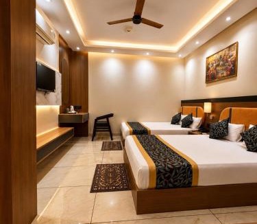 Gaya Hotel | Hotel Shakuntla Palace - 400 Meters away from Vishnu Pad Temple 7 mins walk