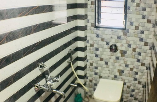 Malad East House | Hotel Shalimar