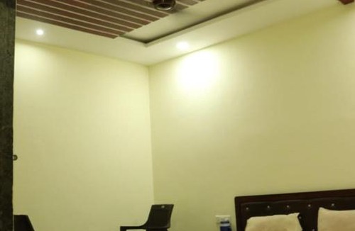 Mandla Hotel | Hotel Shikhar Palace, Katra Mandla