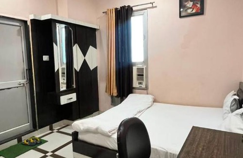 Orai Hotel | Hotel shree govind
