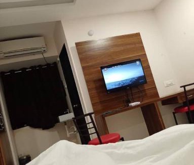 Bavdhan House | Hotel Silver Homes