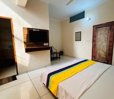 Mohali Hotel | Hotel SK GRAND