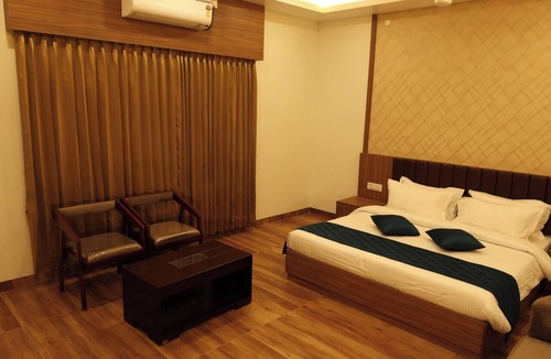 Periyakulam Hotel | Hotel SKVR Grand - Theni