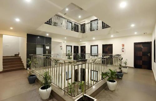 Mahipalpur Extension House | Hotel Sky View