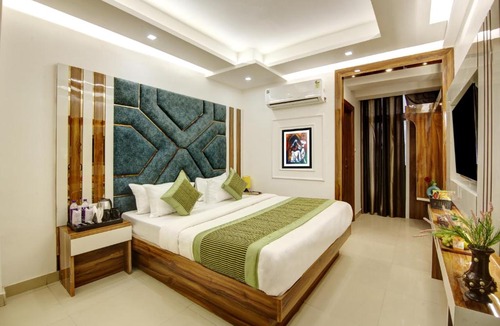 Paharganj Hotel | Hotel Star Villa City Centre Connaught Place - Airport Pick Up & Drop