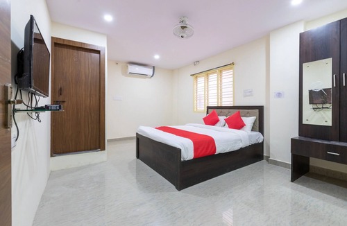 Mughal Sarai Hotel | Hotel Station View Mughalsarai by ShriGo Hotels
