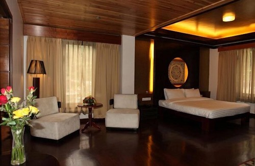 Sungava Hotel | Hotel Suhim Portico