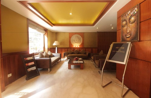 Sungava Hotel | Hotel Suhim Portico