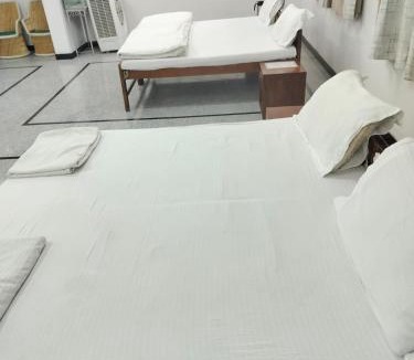 Adarsh Nagar Bed & Breakfast | Hotel Sukhvilas