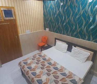 Haraiya Hotel | Hotel Sundaram Near Ram Mandir