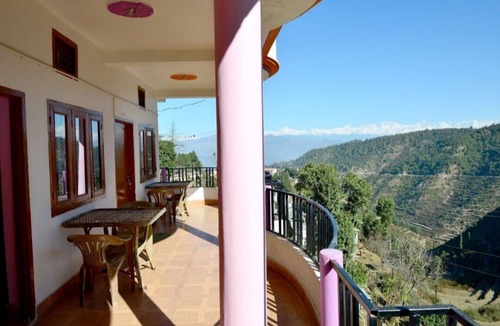 Khirsu Hotel | Hotel Taj Himalaya khirsu