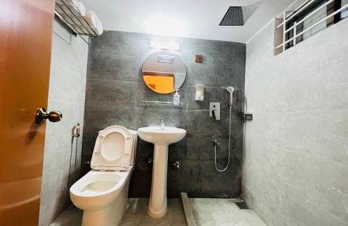 Maulvi Bazar Hotel | Hotel Taj Metro