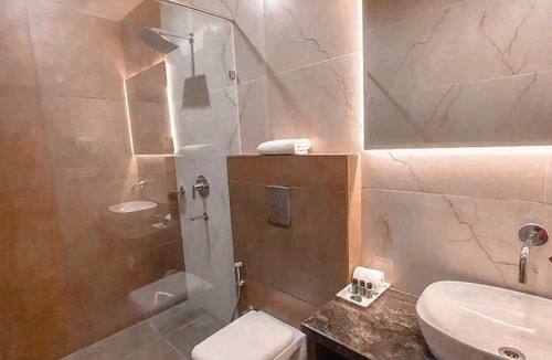 Zirakpur Hotel | Hotel Trenor.
