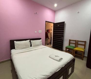 Mohangarh Hotel | Hotel Trimurti Inn