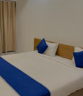 Veraval Hotel | HOTEL VENUS