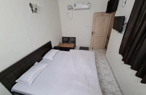 Sector 42 Hotel | Hotel Victoria