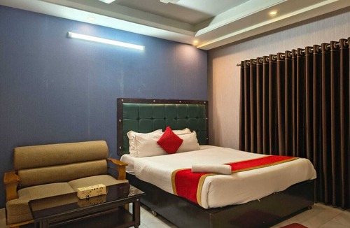Dhaka Hotel | Hotel White Stone