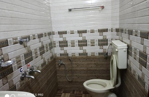 Chottanikkara Hotel | Hotel Woodlands