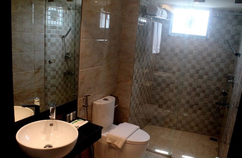 Pirozali Hotel | Hotel X