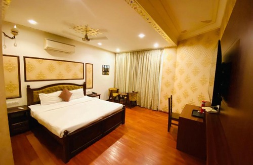 Sindhi Camp Hotel | HotelL Lavanya Heritage