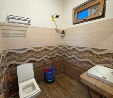 Banjar Hotel | House of Nirvaana - Tirthan Valley