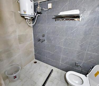 Kurukshetra Hotel | HR Inn Hotel