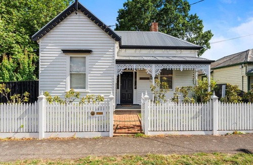 Ballarat East Apartment | HUM111 - 111 Hummfray St N. Ballarat East