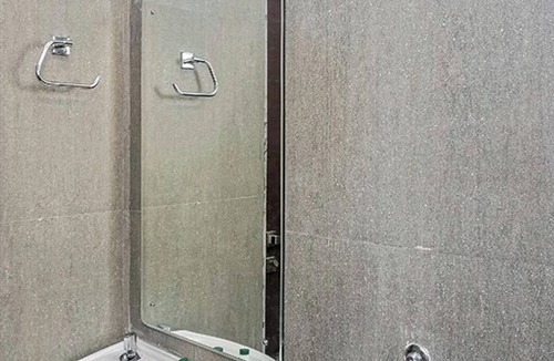 Kondhwa Hotel | I Suites